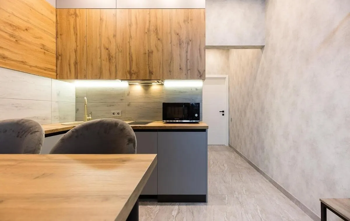 Stylish Studio Near Okhmatdyt Kijów